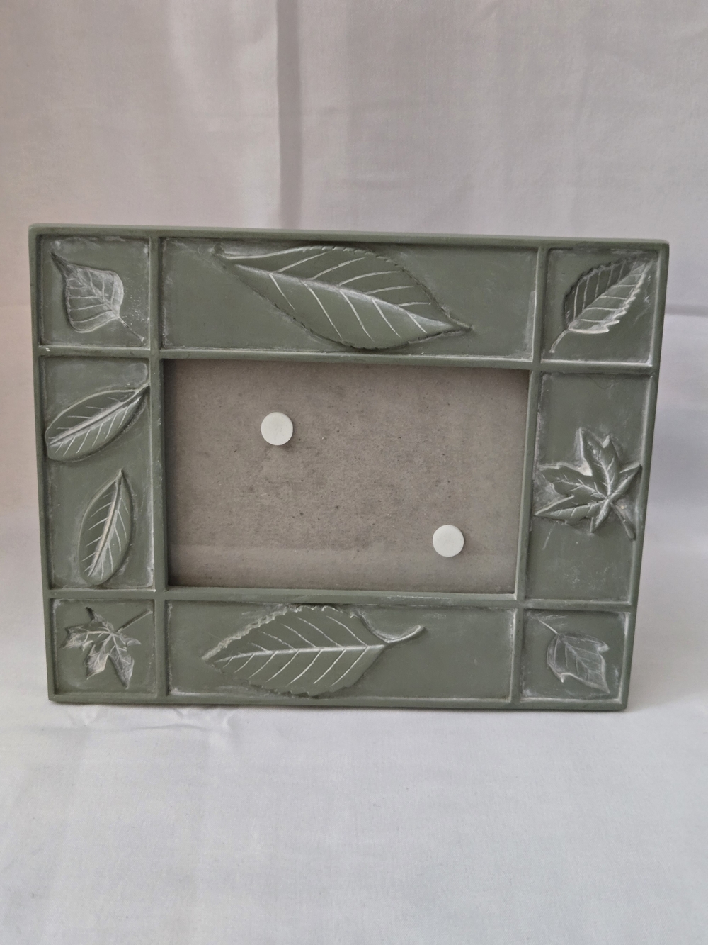 Leaf-Embellished Photo Frame in Sage Green